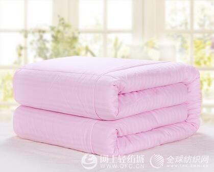 蠶絲被臟了怎么洗